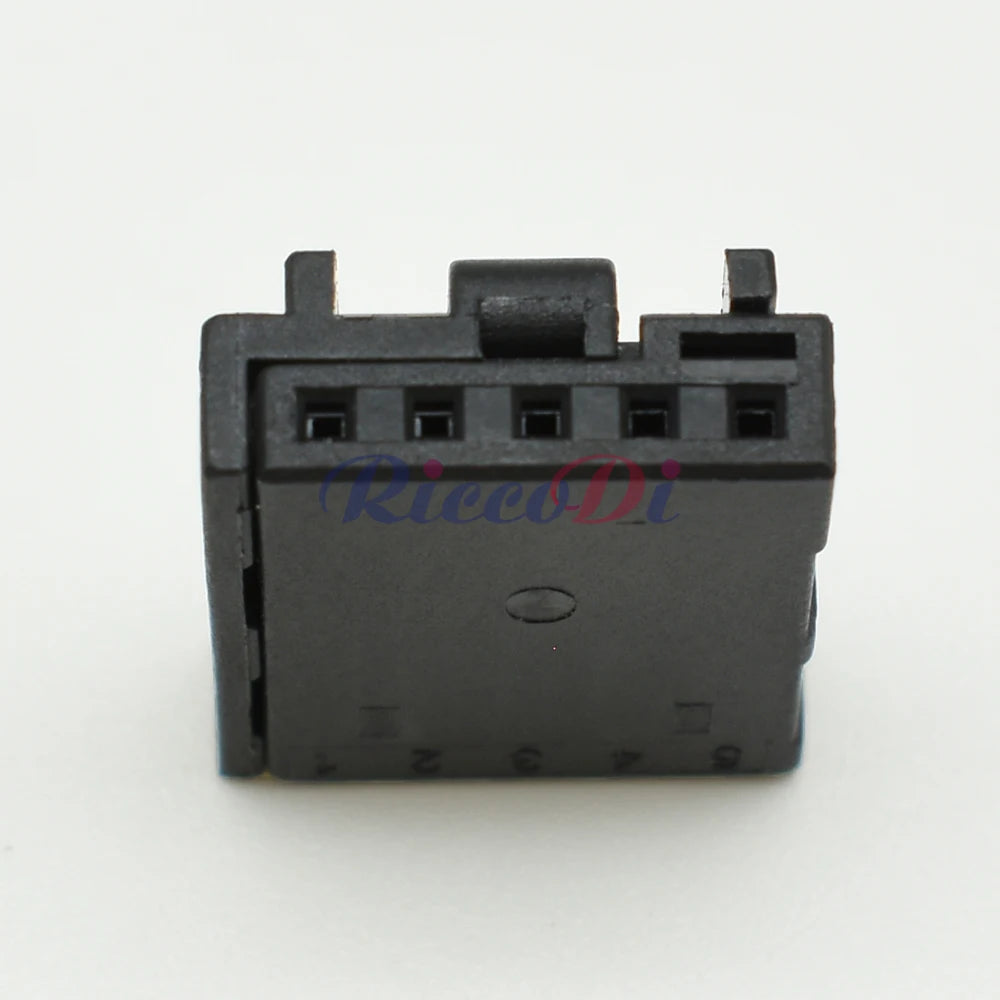 DJ7055B-0.6-21 5 Pin automotive steering wheel connector socket for VW Volkswagen multifunction