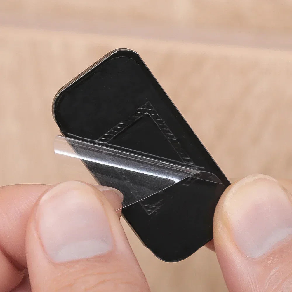 Magnetic drawer and cabinet door catch
