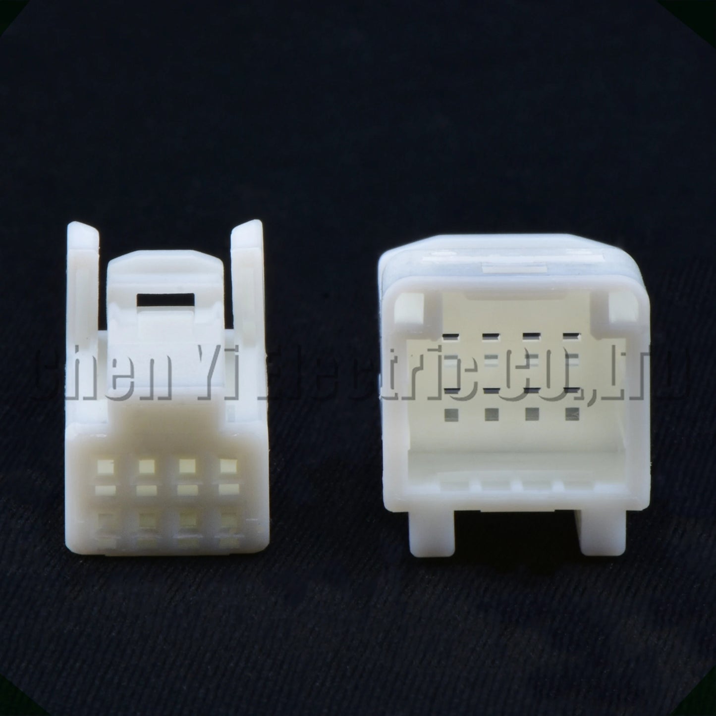 Durable 8 pin automotive connector socket