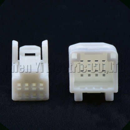 Durable 8 pin automotive connector socket