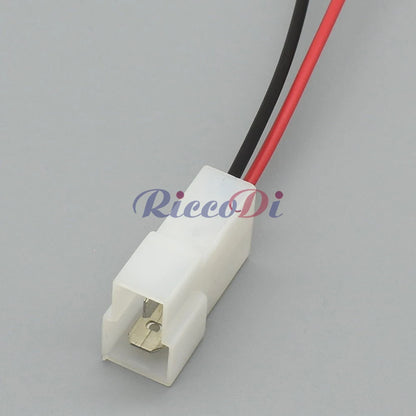 Durable 2 pin automotive connector plug with terminal for stable wiring connections