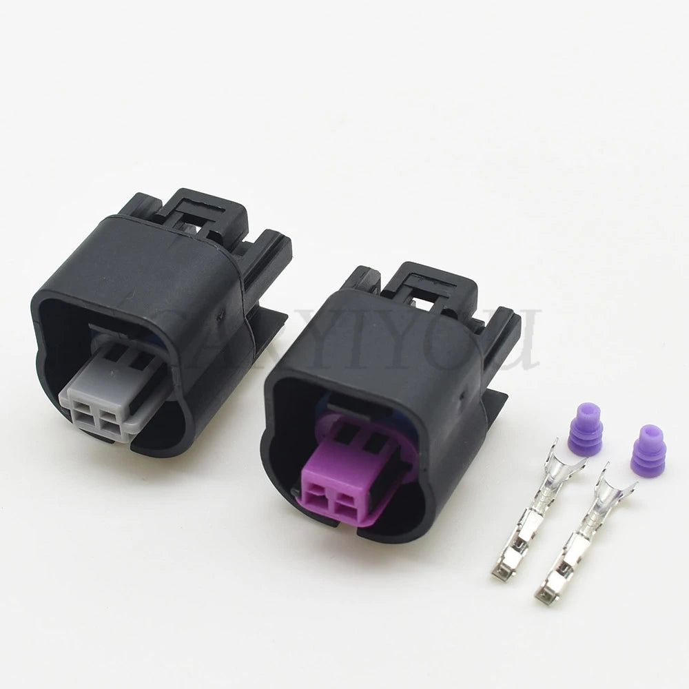 High durability 2 pin centerline connector for camshaft VVT solenoid valve in automotive engine circuits