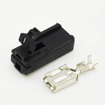 Durable 6.3mm series automotive female connector DJ70115Y-6.3-21 showing robust plastic housing and terminal design