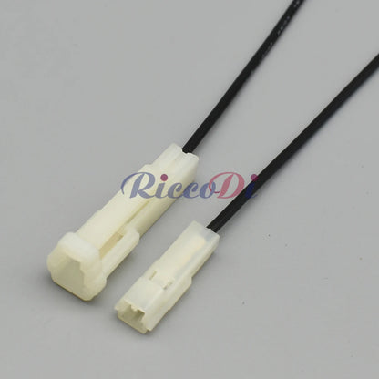 Automotive 1 pin plastic connector integrated into electric cable wiring harness for stable and reliable connection