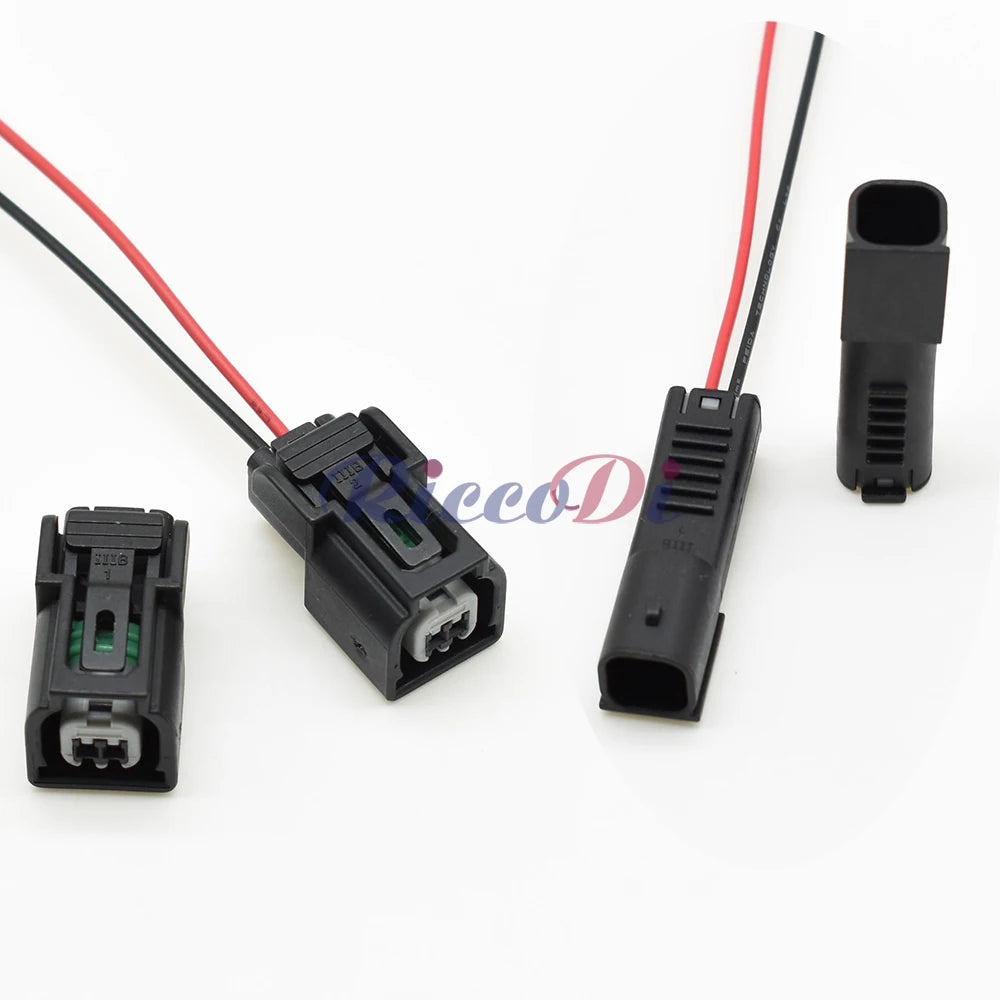 electric spray nozzle connector with terminal for stable signal transmission