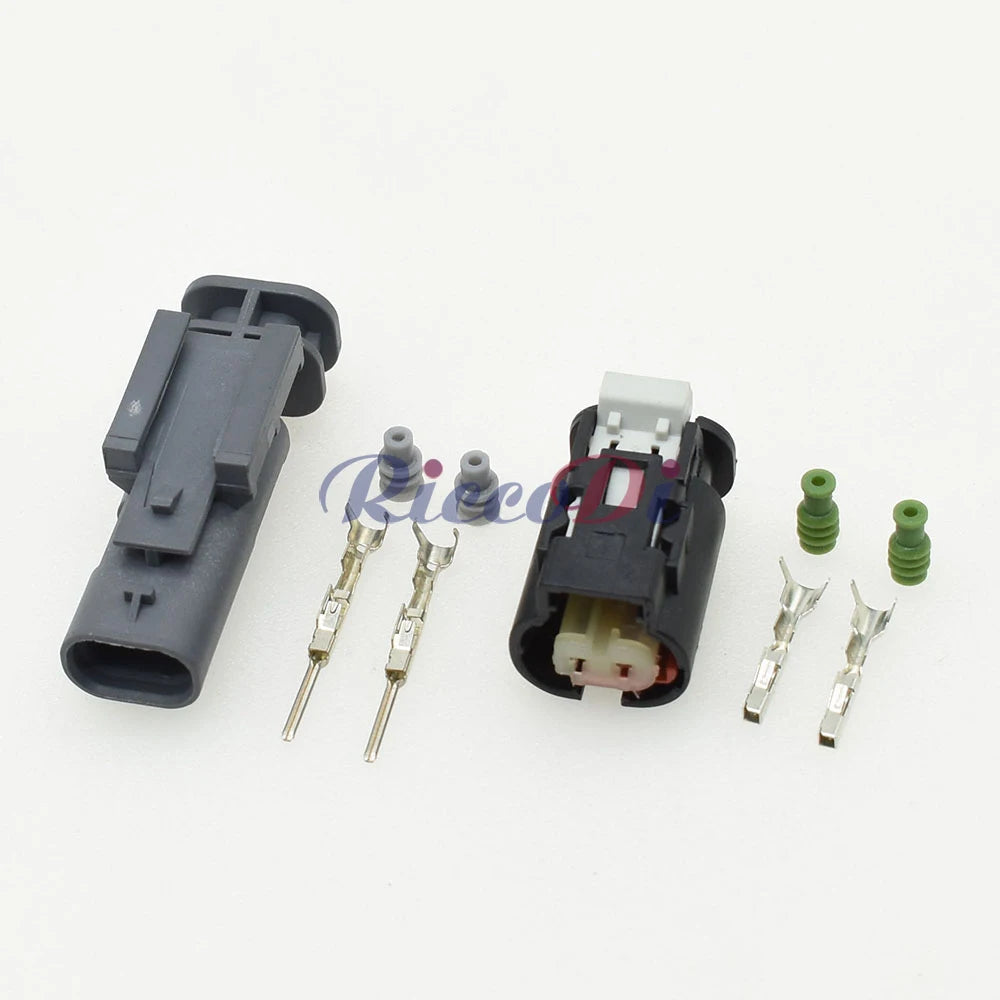 Close-up of electrical connector terminals ensuring secure and stable connection in vehicles