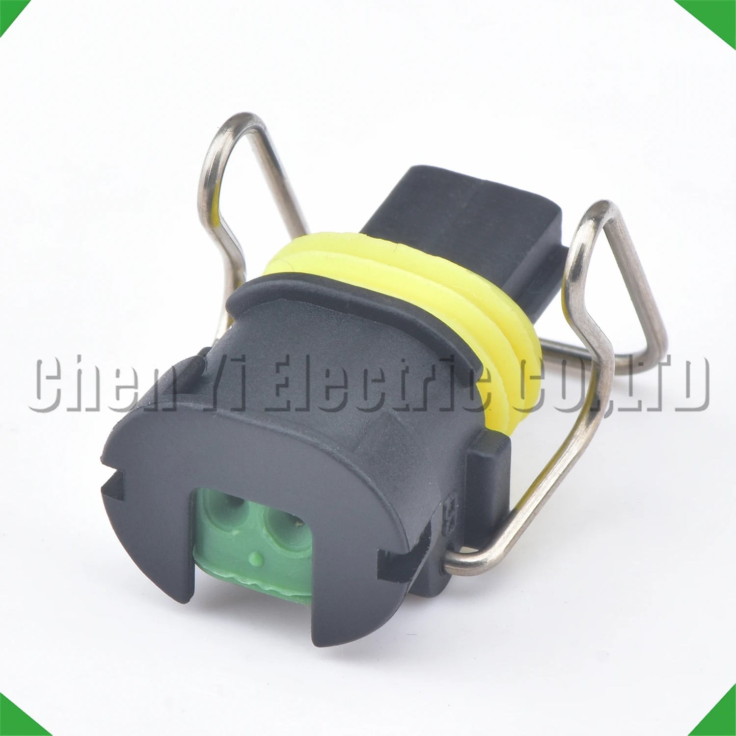 Electrical injector nozzle connector plug for excavator