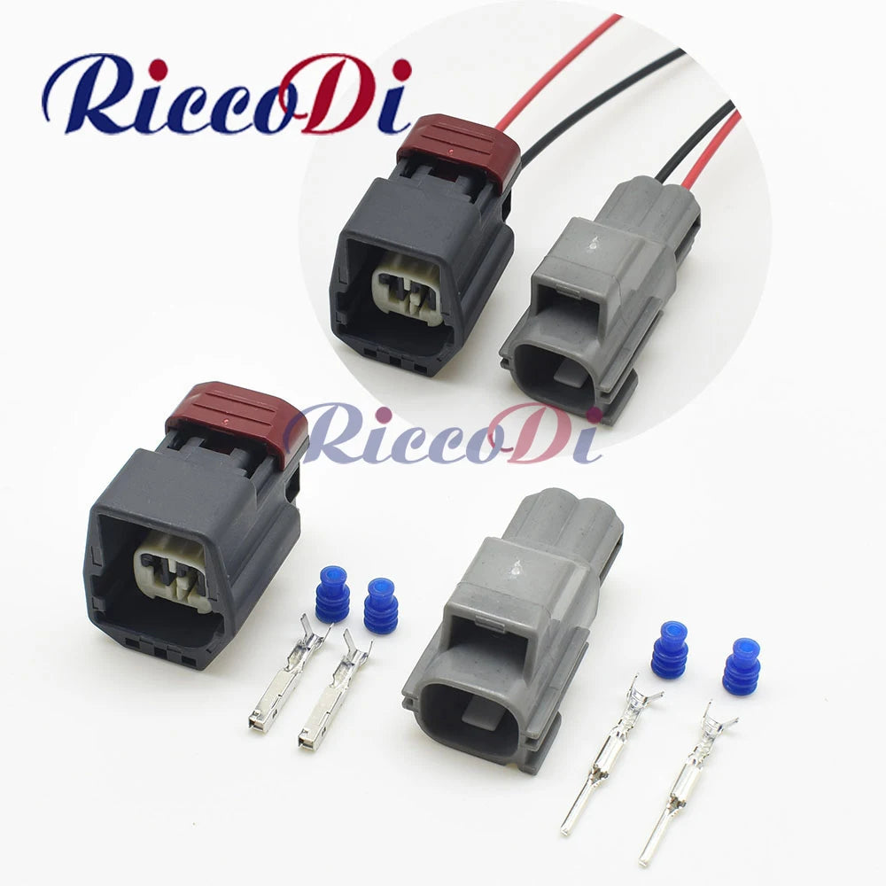 Female automotive electrical connector front structure with terminal