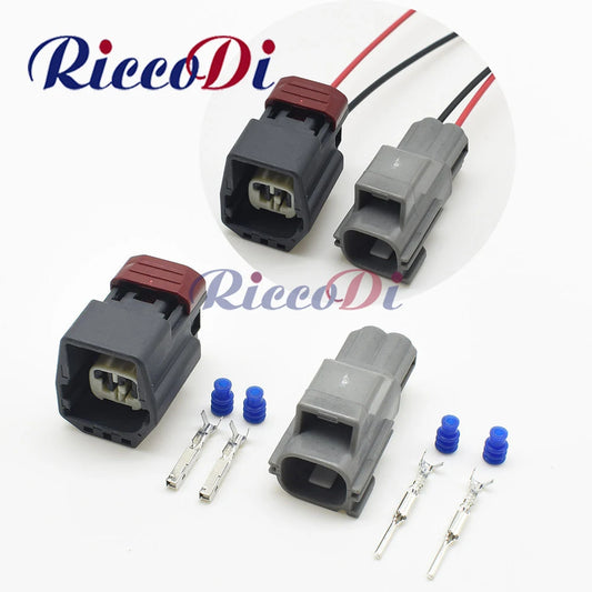 Female automotive electrical connector front structure with terminal