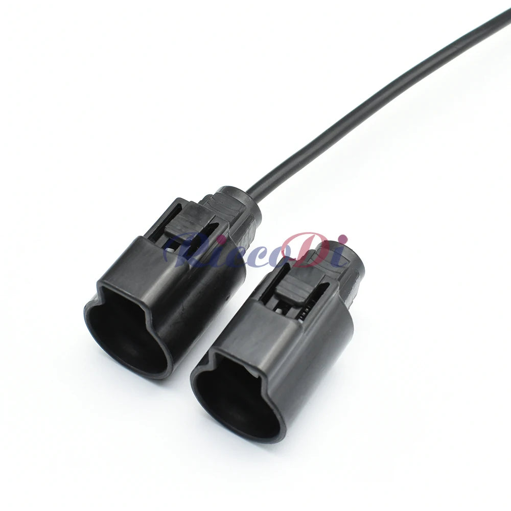TS sealed automotive female connector showing pin interface and terminal detail for stable wiring connection