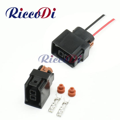 Front view of 2 way female automotive electrical connector plug for wire harness