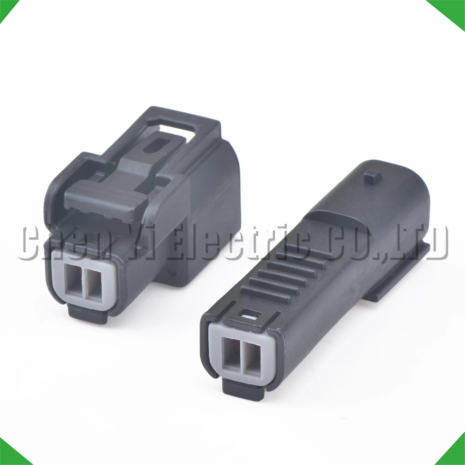 Waterproof electronic connector plug for automobile fuel injector system