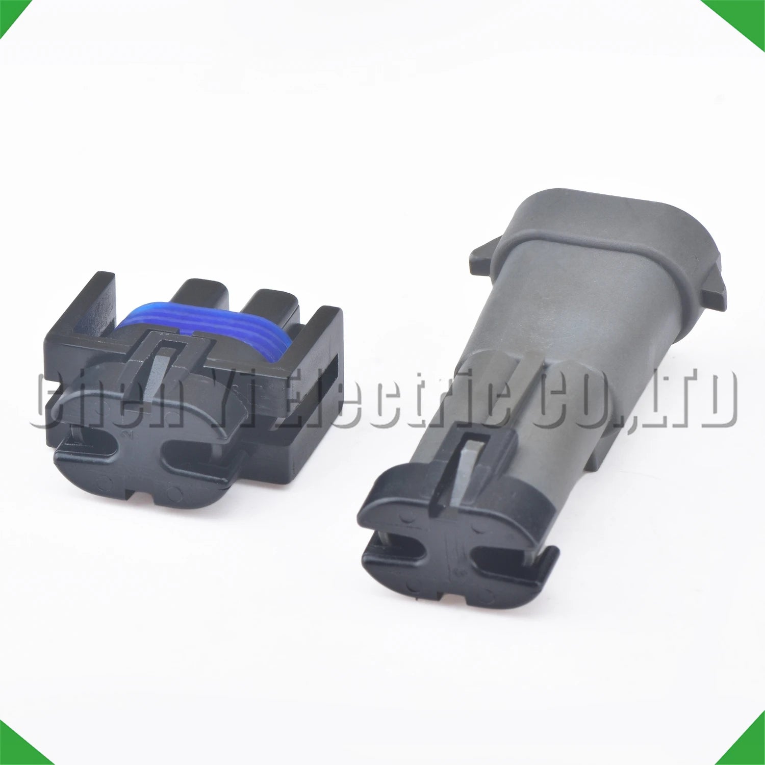 Automotive fuel pump wire harness plug connector