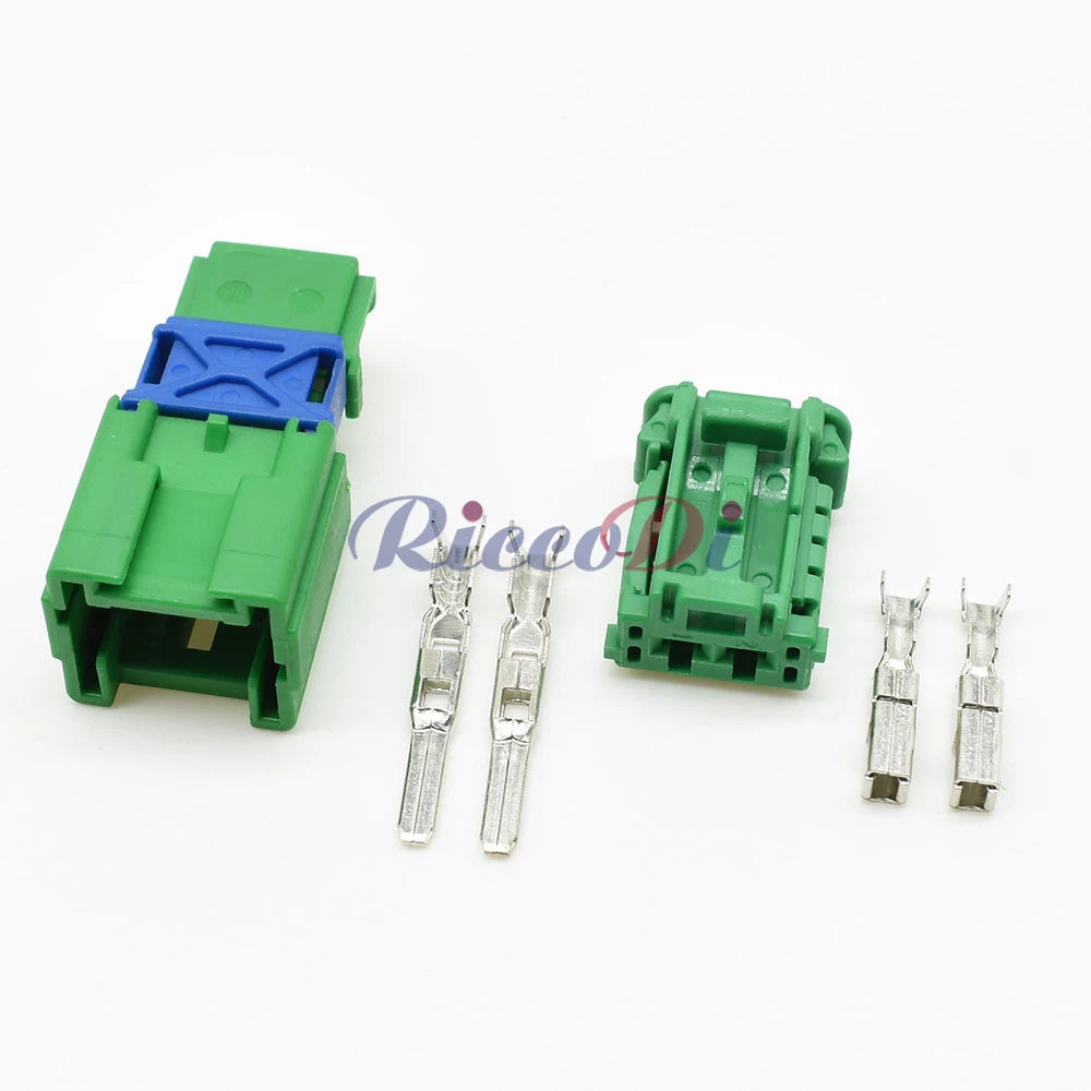 Pin interface detail of automotive heater fan resistor wiring connector
