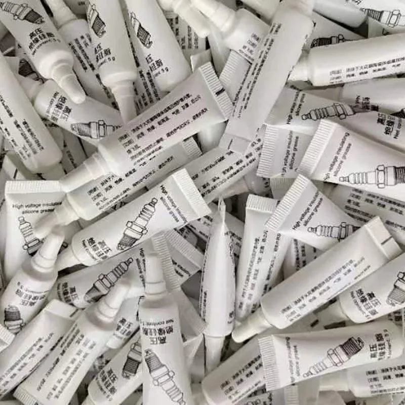 High and low temperature resistant silicone grease