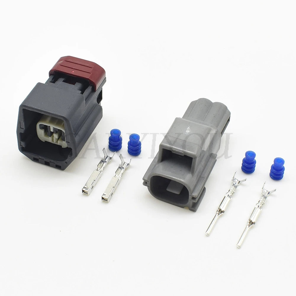 High reliability female automotive connector housing for vehicle electrical systems