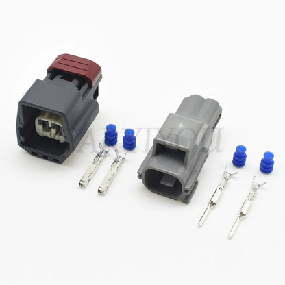 High reliability female automotive connector housing for vehicle electrical systems