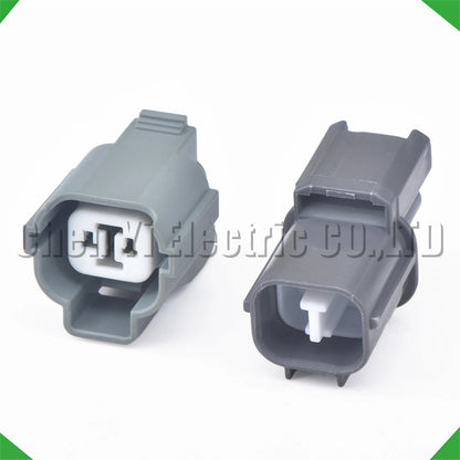 Connector plug for horn and door lock motor wiring