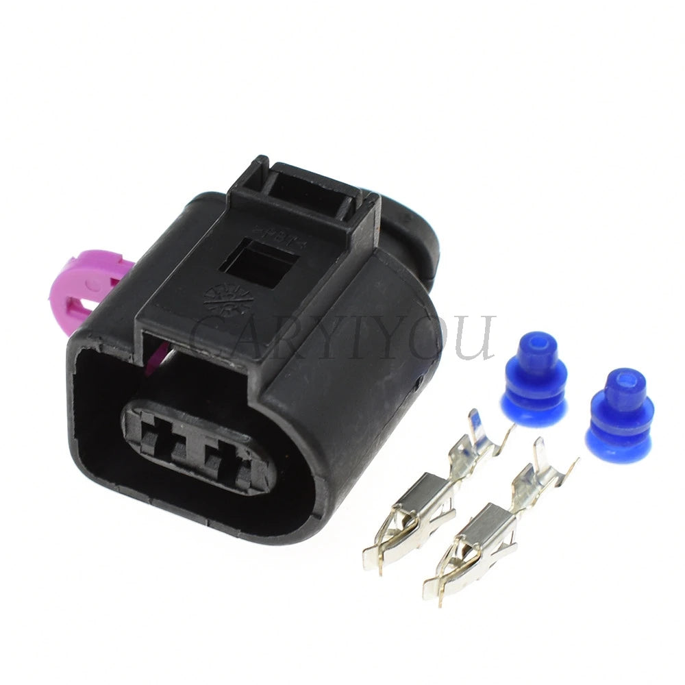 horn wiring harness terminal detail showing secure electrical contact and durable housing