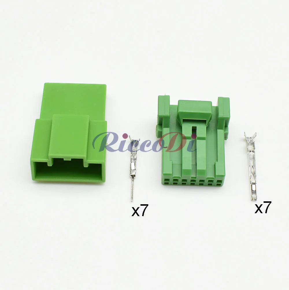 IL-AG5-7S-S3C1 Ford ACS plug low speed automotive brake wire socket