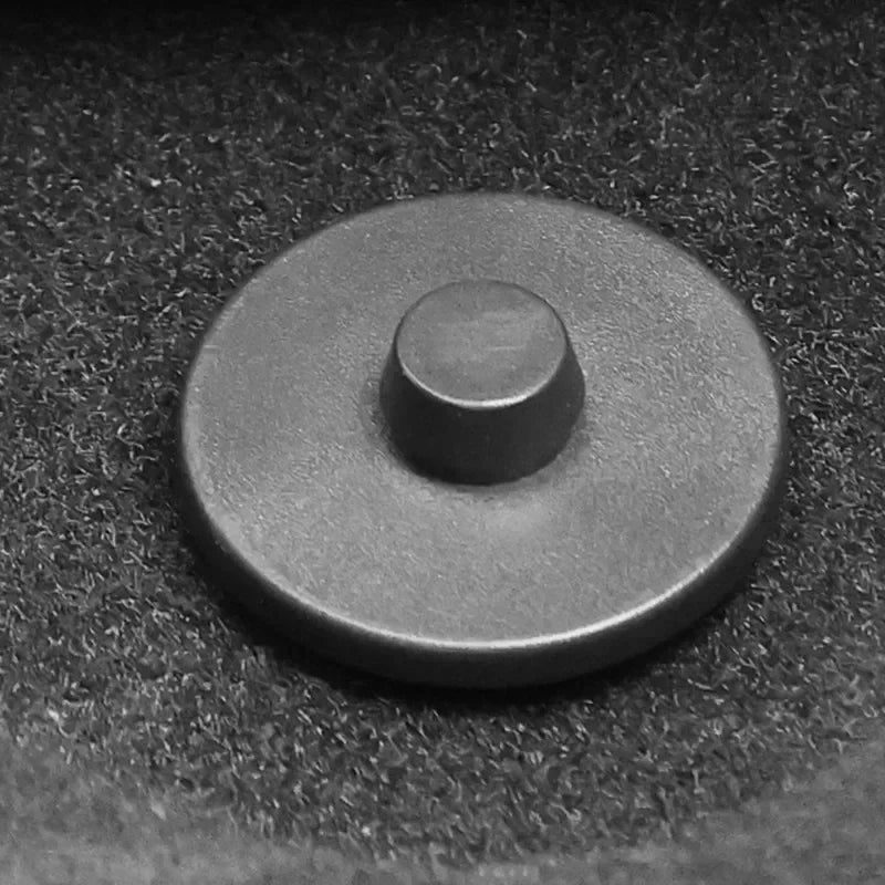 Interior car floor mat holder and fixing clamp
