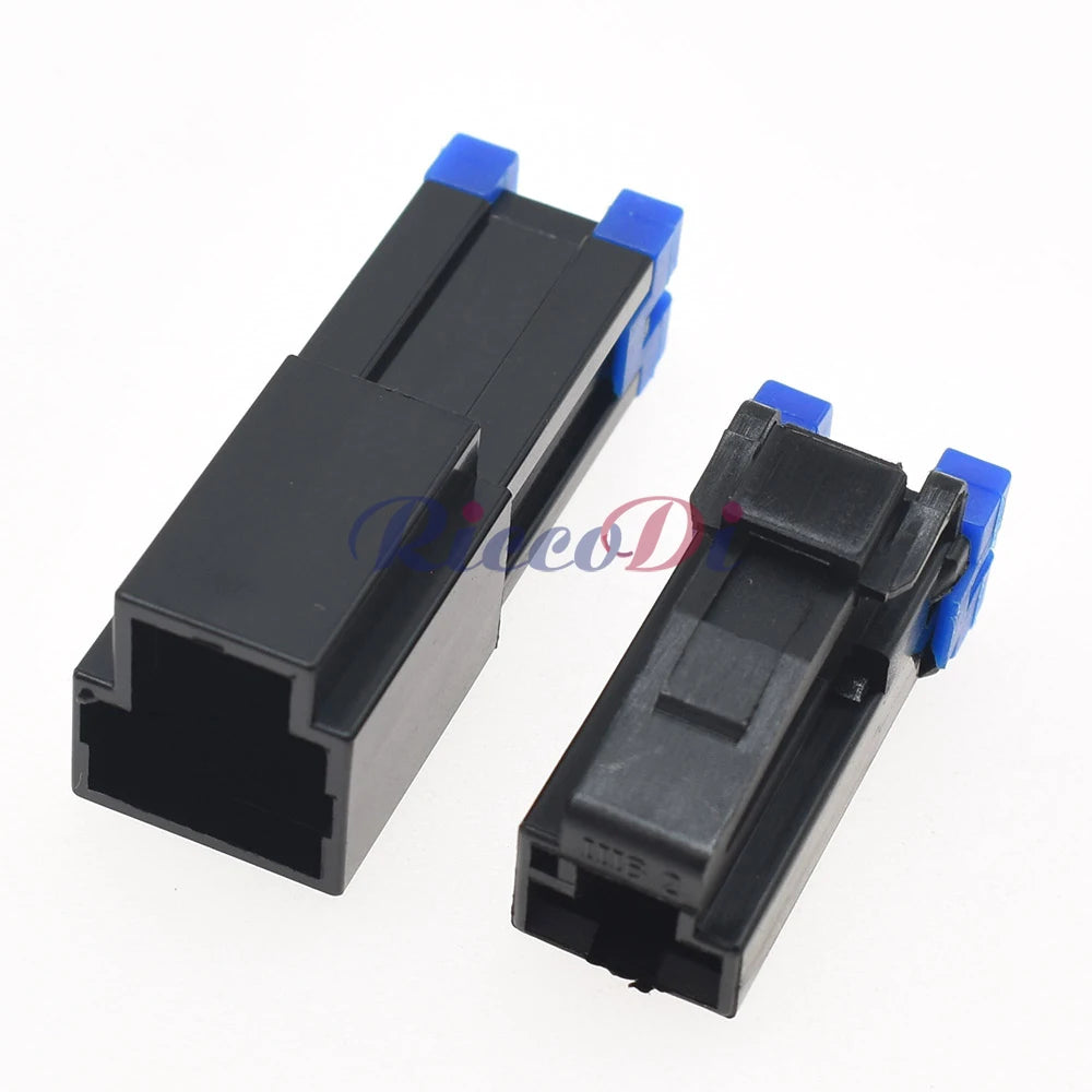 Male and female KET connector showing pin and terminal interface for stable large current electrical connections