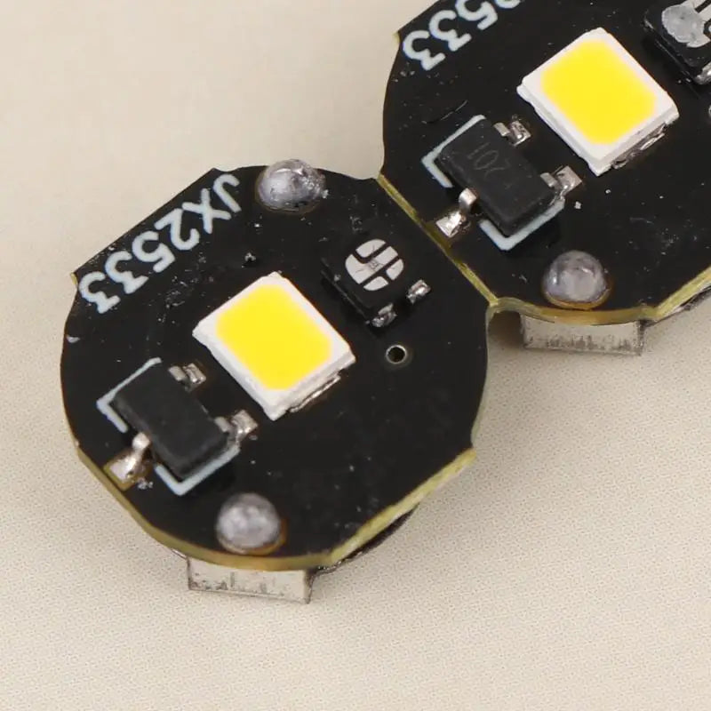 Magnetic light switch chip for wireless lamp applications