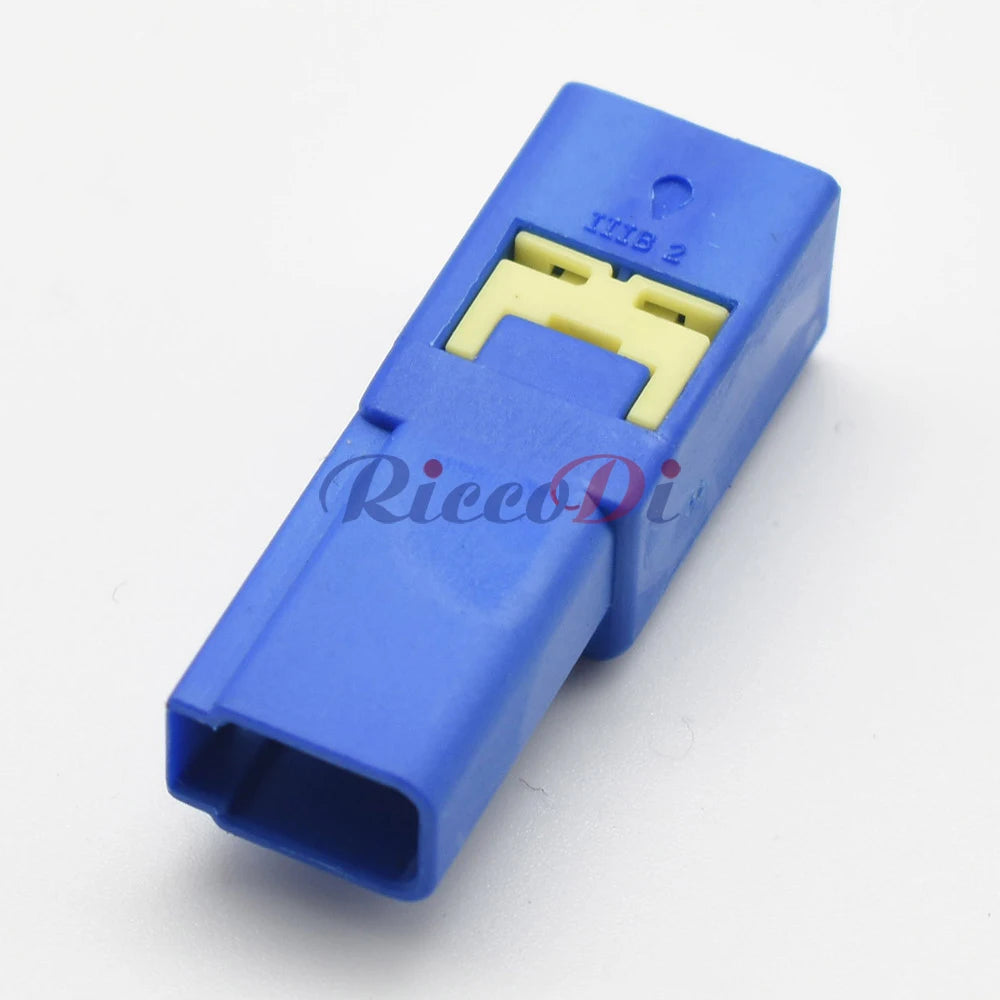 Male auto socket with wire harness interface designed for secure automotive connections