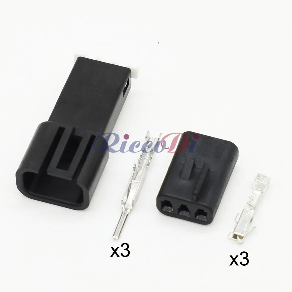 Interface detail of Delphi Metri-Pack 150 3 Pin black automotive connector 12047782