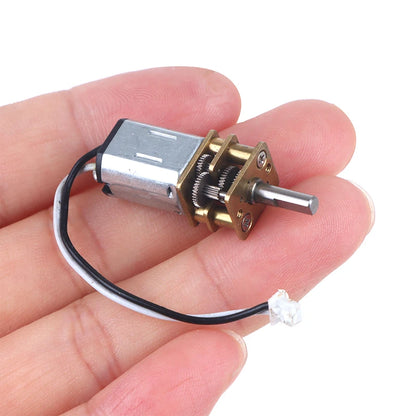 DC mini gear motor installed in DIY electronic application
