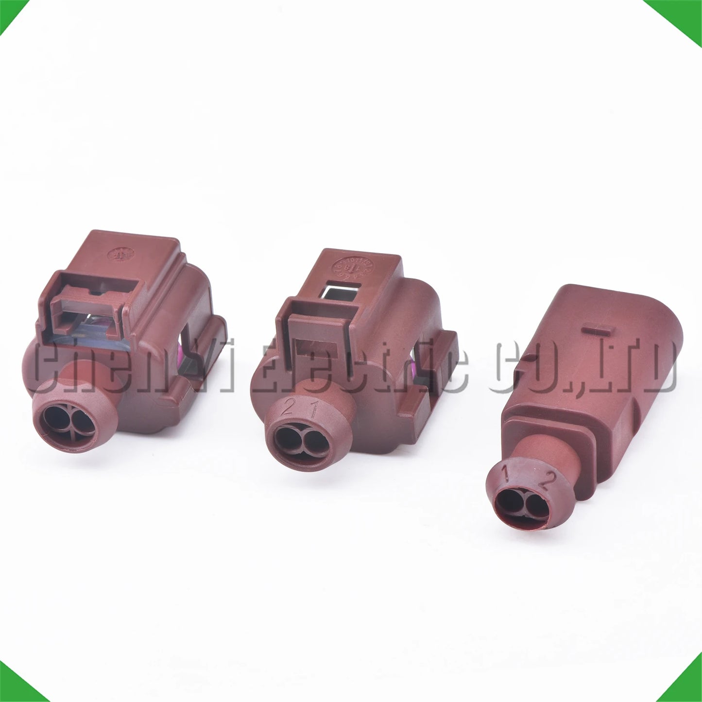 Motor temperature sensor connector for automotive use
