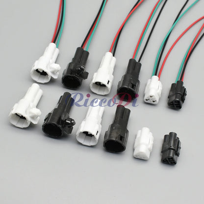 Detailed view of wiring harness and plastic housing of MT 2.2mm 3-Pin white automotive and motorcycle connector