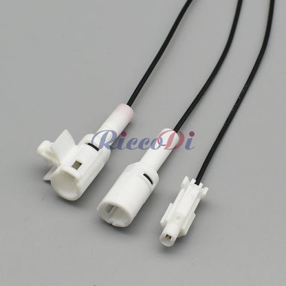 MT090 automotive wire connector plug installed in vehicle wiring harness for dependable electrical transmission
