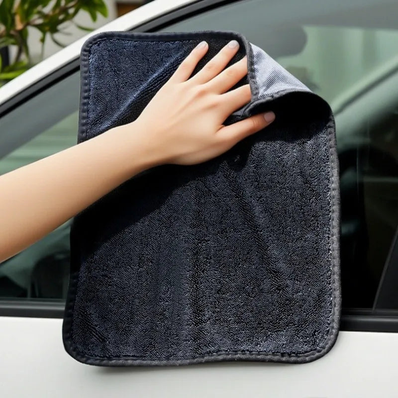 Multi-purpose microfiber cleaning cloth for home