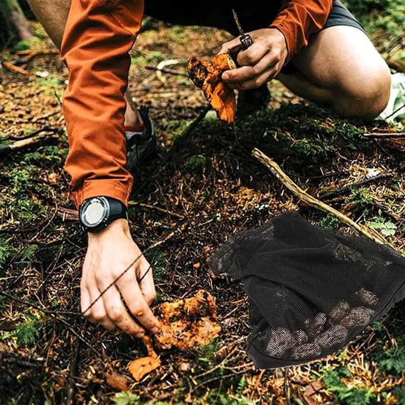 Mushroom hunting pouch with adjustable shoulder strap