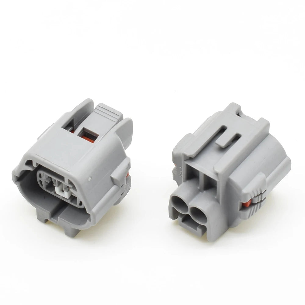 Detailed view of terminals on O2 oxygen sensor connector for Accord providing reliable contact