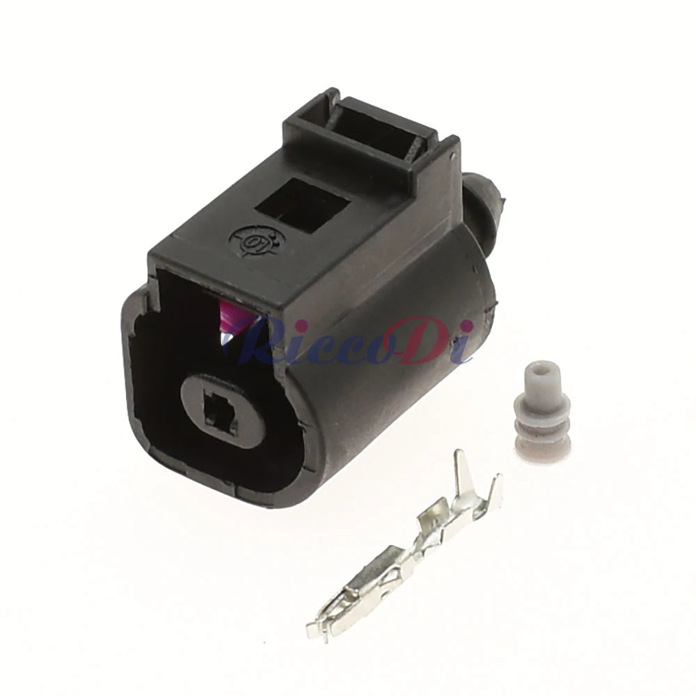 Automotive oil pressure sensor connector replacement solution for vehicle electrical repair and maintenance