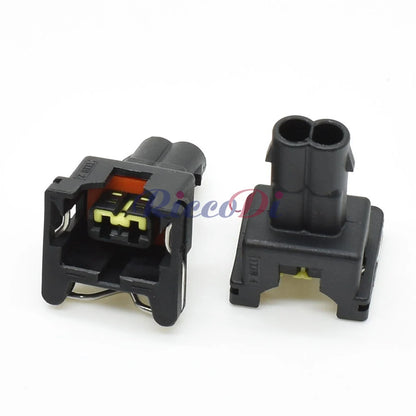 secure automotive oil sensor connector female plug 2 pin socket with wire for stable electrical connection
