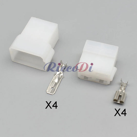 Close-up of terminals and connector detail for 180900 180901 Oxygen Sensor Inserts DJ70411-6.3-11 4P Automotive Connectors