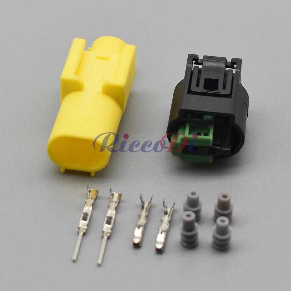weather resistant oxygen sensor plug connector for automotive engine system