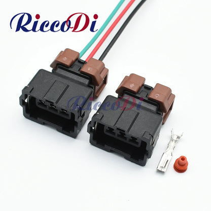 PB185-03026 3.5mm series female automotive waterproof connector plug with 15cm wires overview