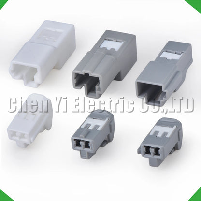 Reading light and horn wire harness connector plug 7283-1020