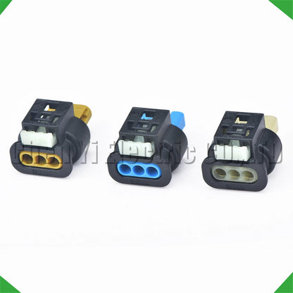 Connector plug for reversing radar sensor system