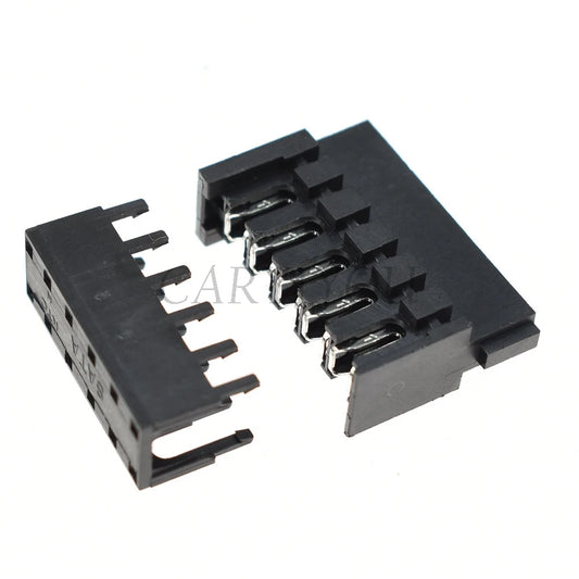 SATA HDD SSD power cable adapter with high cover shape, reliable connector for desktop PC DIY projects and upgrades