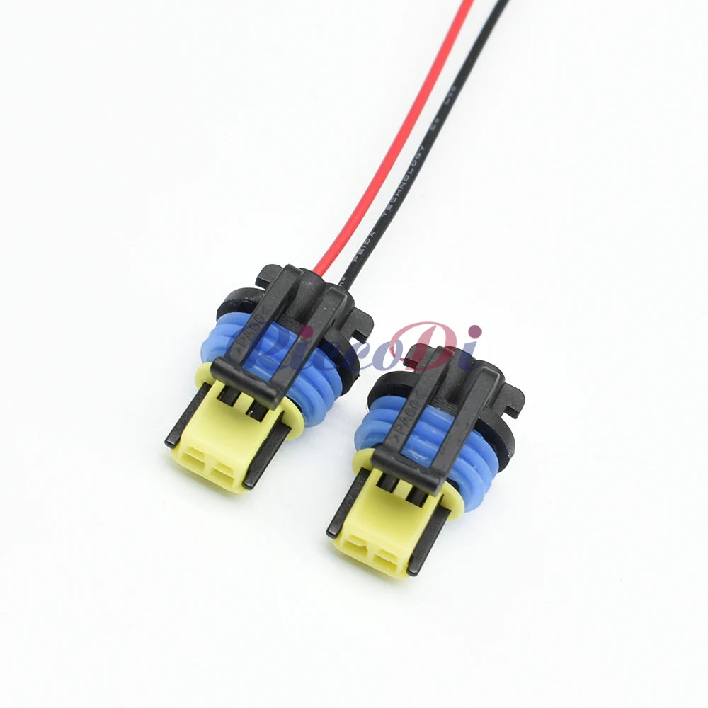 2 pin automotive turn signal and side lamp connector with secure locking mechanism for reliable electrical connection