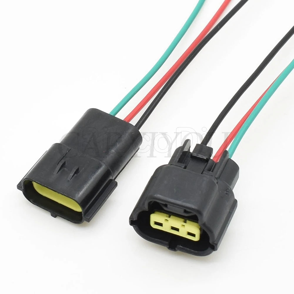 3-Pin throttle and brake fluid sensor plug 174357-2 368523-1 174359-2 showing wiring harness and connector housing details