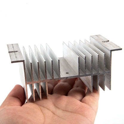 Solid state relay heat dissipation radiator
