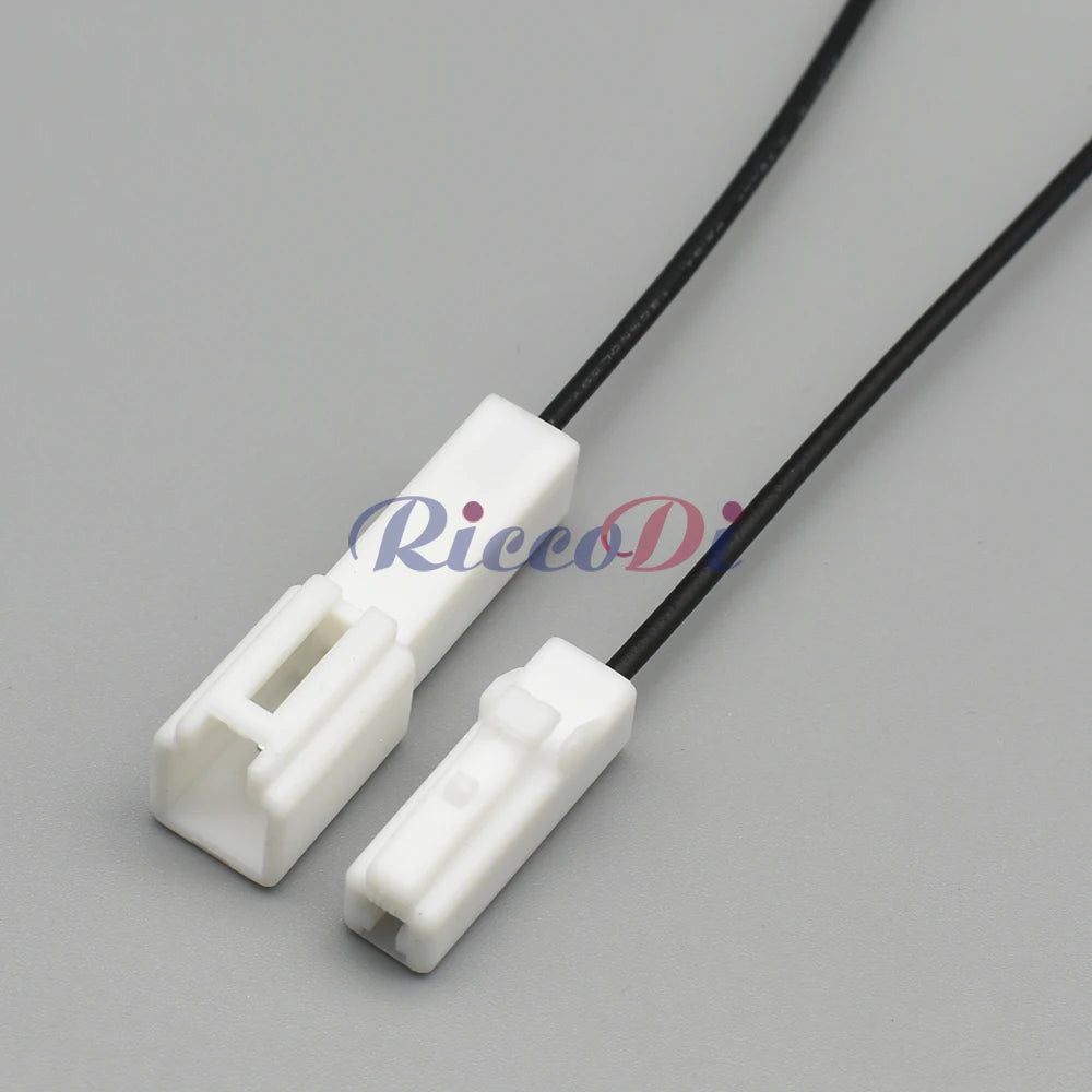Starter auto wiring harness connector attached to cable for stable and durable electrical connections in automotive applications