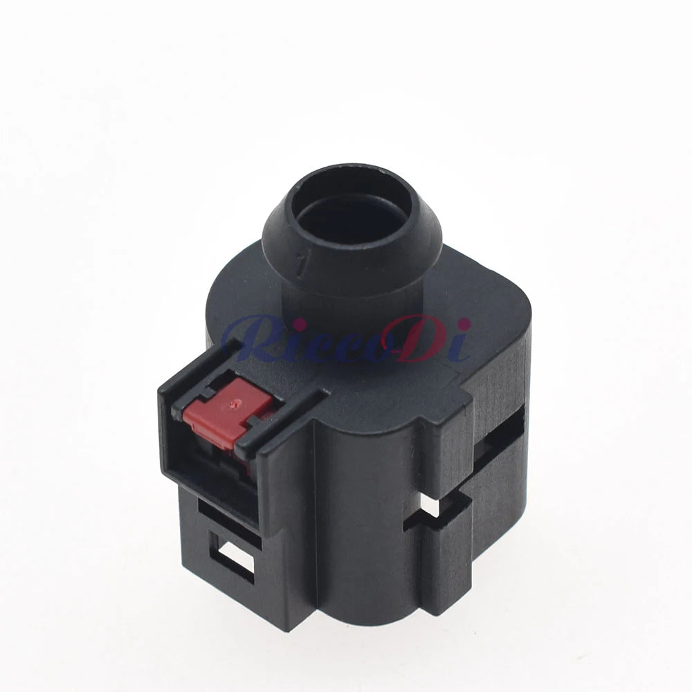 Prewired starter motor connector cable socket designed for reliable electrical connection in automotive systems