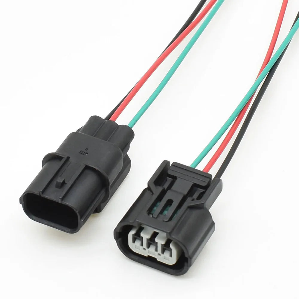 Detailed view of wiring harness and plastic housing of 3-Pin Sumitomo HX 040 waterproof plug adapter 6189-0887